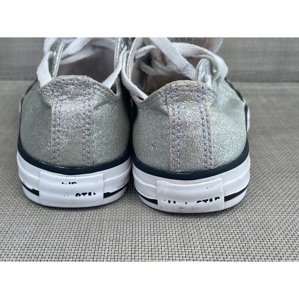Converse Chuck Taylor All Star Kids Size 2 Silver Glitter Good Low Top Sneakers